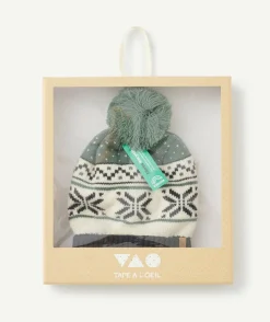 Bonnet garçon motif jacquard vert et blanc avec pompon