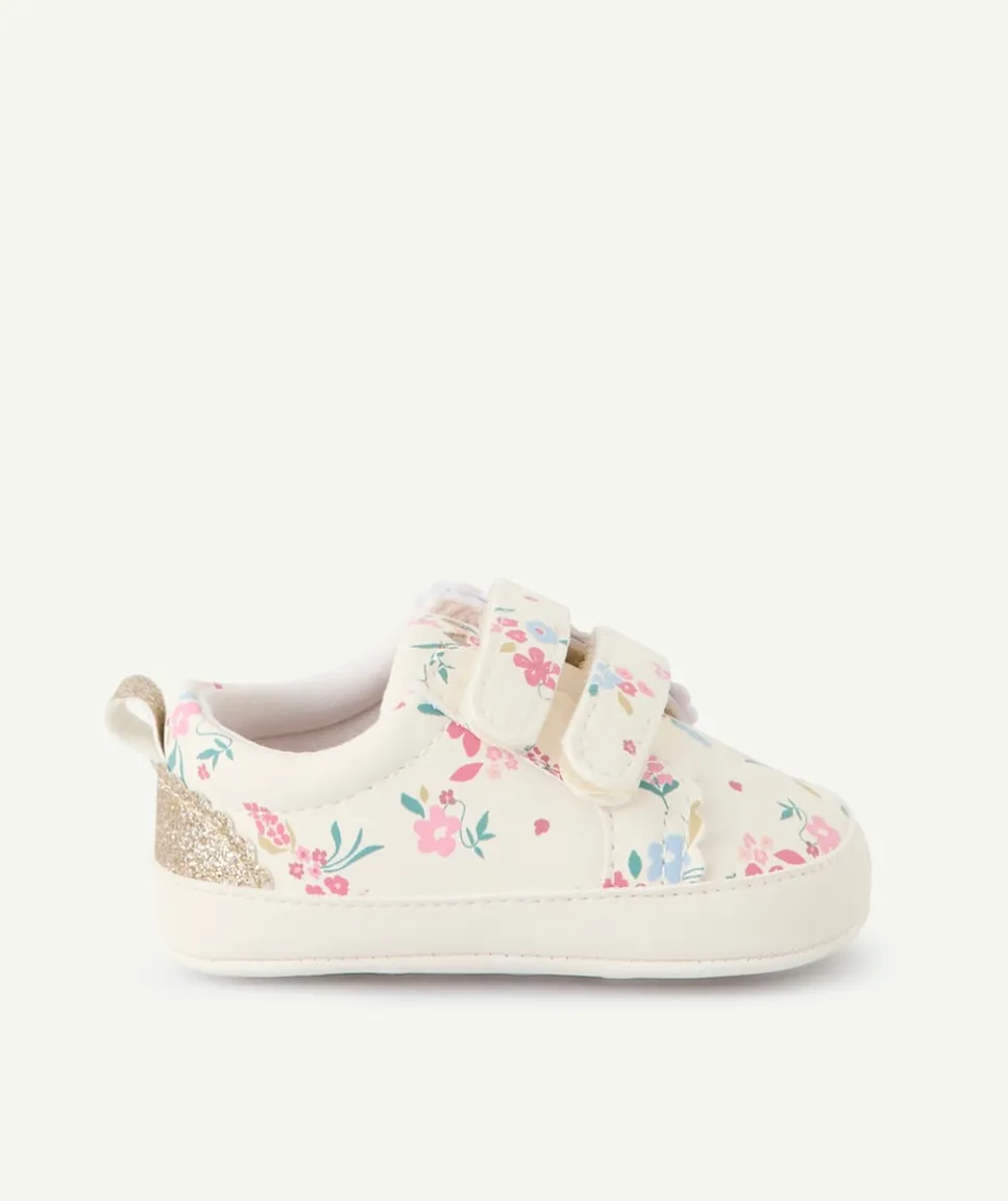 Chaussons bébé fille fleuris