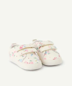 Chaussons bébé fille fleuris