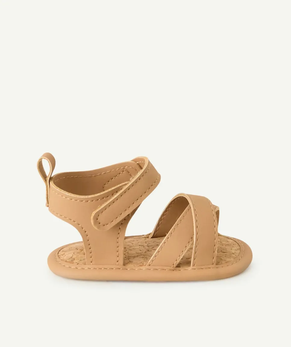 Chaussons bébé garçon style sandales camel