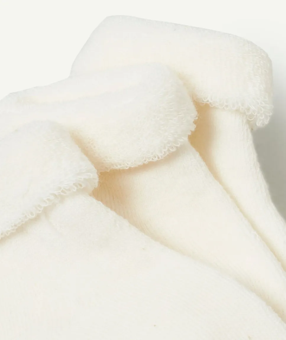 Le lot de 3 paires de chaussettes de naissance
