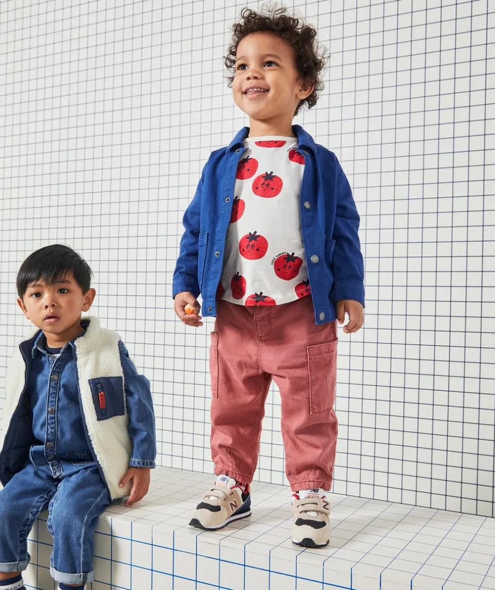 Pantalon relax bébé garçon en fibres recyclées rose avec poches