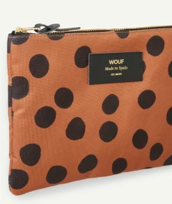 Pochette en plastique recyclé marron à pois