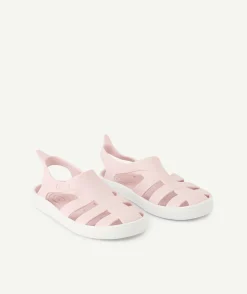 Sandales enfant pour la plage vieux rose