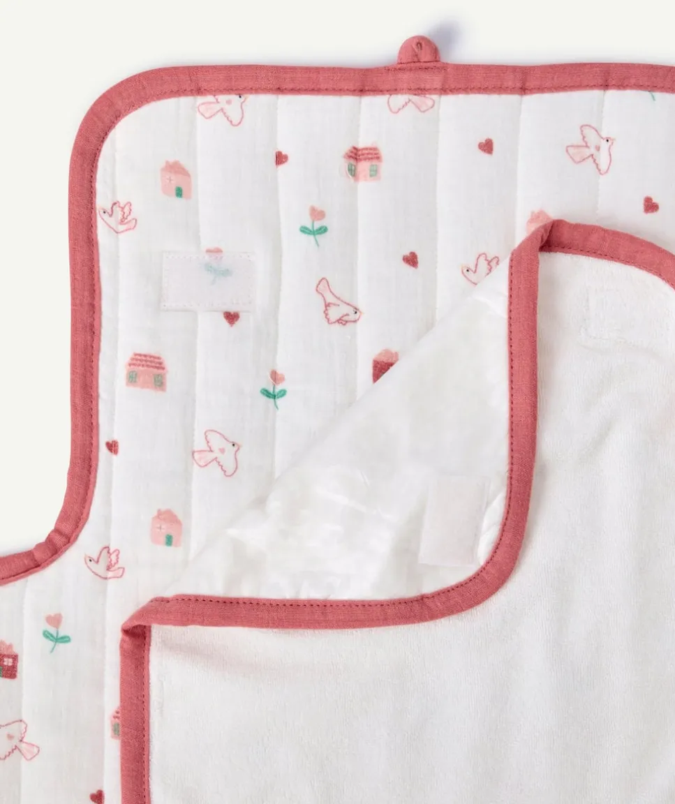 Tapis à langer bébé fille rose imprimés oiseaux